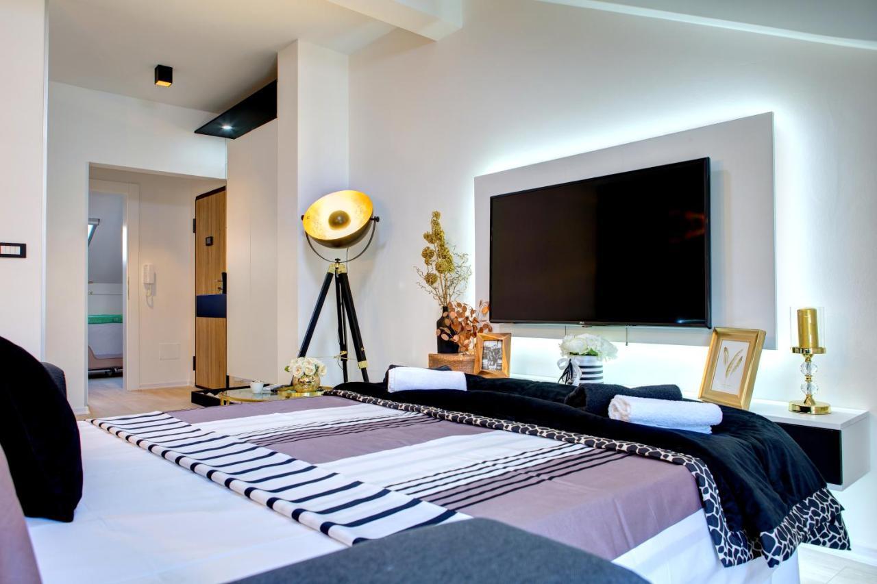 Luxury Apartment Crystal Mostar Esterno foto